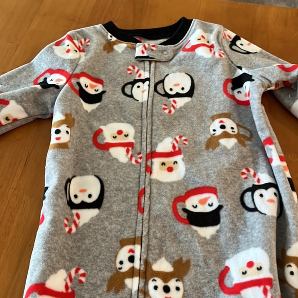 Carters 18 months one piece - Picture 3 of 5